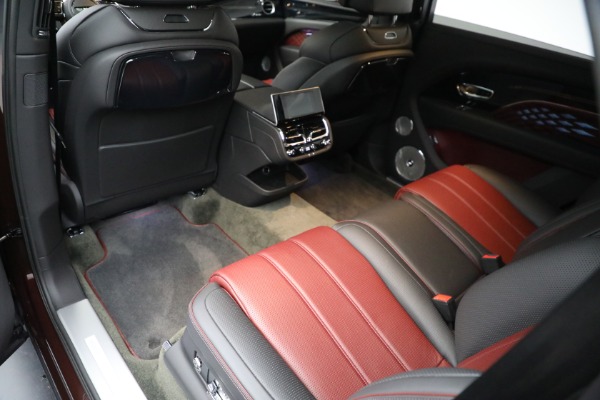 Used 2023 Bentley Bentayga EWB Azure V8 for sale $264,900 at Maserati of Westport in Westport CT 06880 28