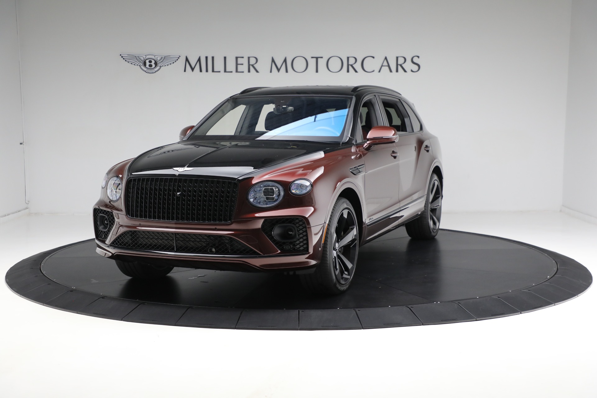 Used 2023 Bentley Bentayga EWB Azure V8 for sale $264,900 at Maserati of Westport in Westport CT 06880 1