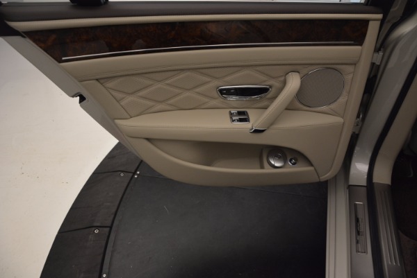 Used 2015 Bentley Flying Spur W12 for sale Sold at Maserati of Westport in Westport CT 06880 27