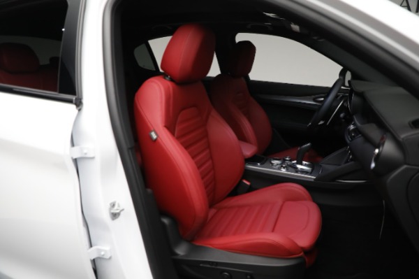New 2024 Alfa Romeo Stelvio Veloce for sale Sold at Maserati of Westport in Westport CT 06880 25