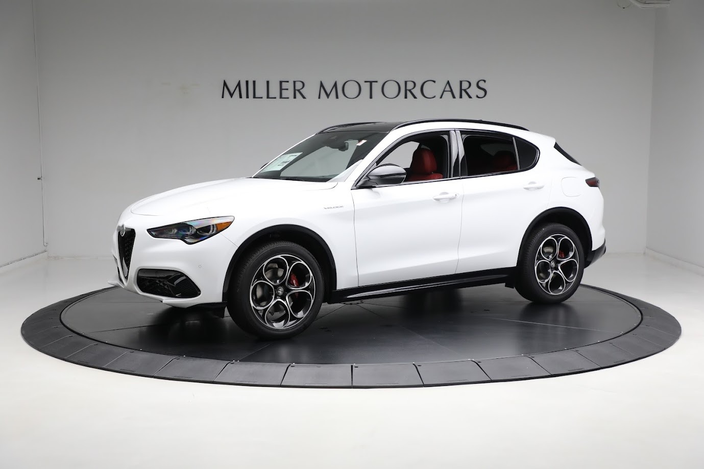 New 2024 Alfa Romeo Stelvio Veloce for sale $57,420 at Maserati of Westport in Westport CT 06880 1