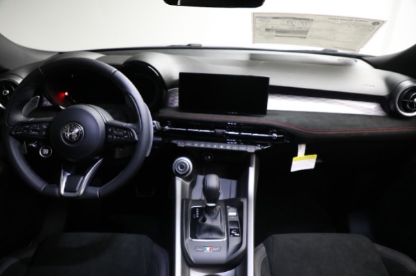 Used 2024 Alfa Romeo Tonale Veloce for sale $28,900 at Maserati of Westport in Westport CT 06880 28