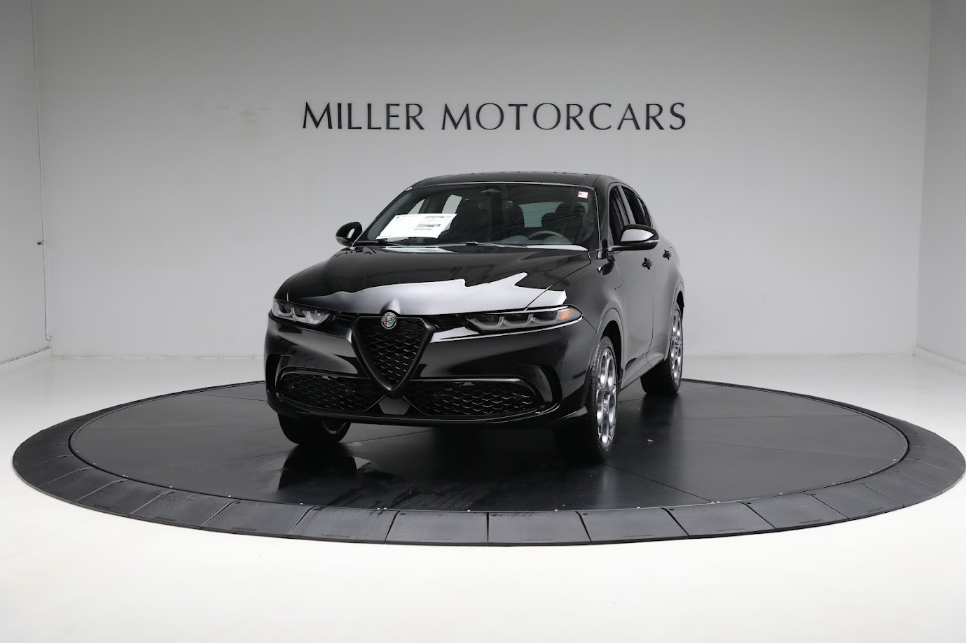 New 2024 Alfa Romeo Tonale Veloce for sale $54,135 at Maserati of Westport in Westport CT 06880 1