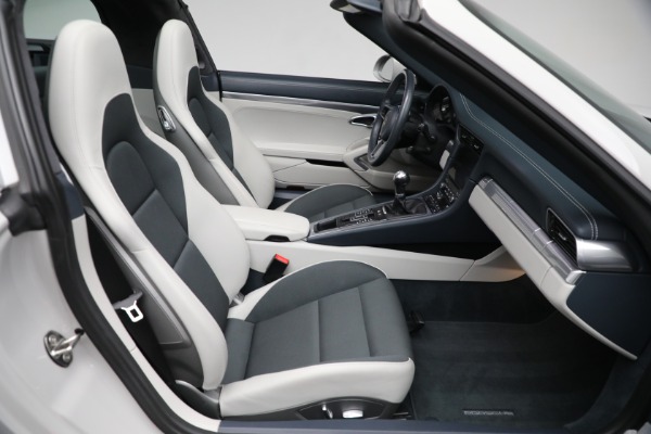 Used 2019 Porsche 911 Targa 4S for sale Sold at Maserati of Westport in Westport CT 06880 25