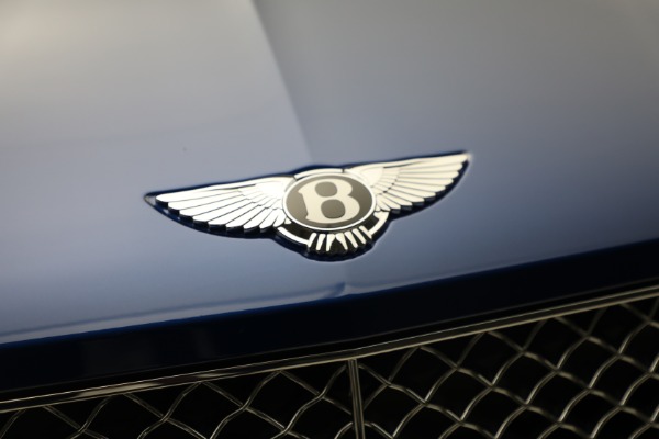 New 2023 Bentley Bentayga Azure Hybrid for sale $224,900 at Maserati of Westport in Westport CT 06880 12