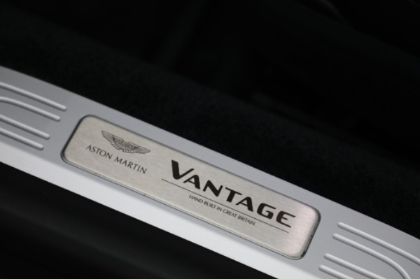 Used 2022 Aston Martin Vantage for sale $139,900 at Maserati of Westport in Westport CT 06880 22