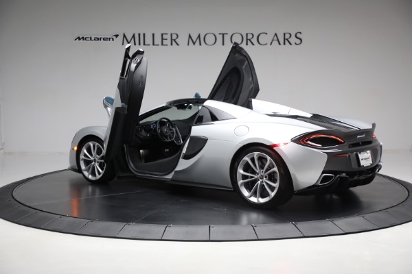 Used 2018 McLaren 570S Spider for sale $162,900 at Maserati of Westport in Westport CT 06880 18