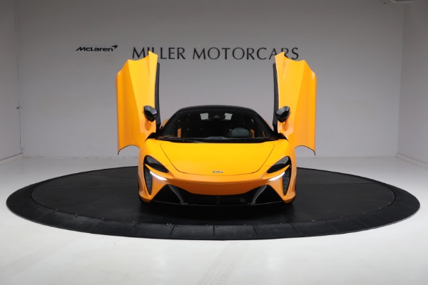 New 2024 McLaren Artura Performance for sale Sold at Maserati of Westport in Westport CT 06880 15