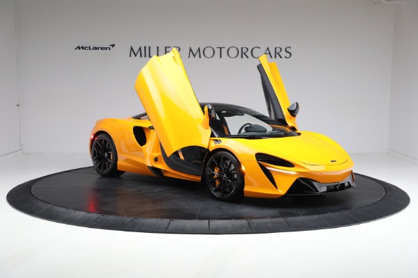 Used 2024 McLaren Artura Performance for sale Call for price at Maserati of Westport in Westport CT 06880 22