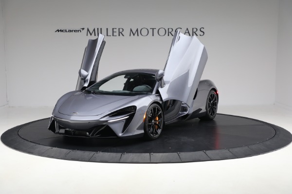 Used 2024 McLaren Artura Performance for sale $185,900 at Maserati of Westport in Westport CT 06880 14