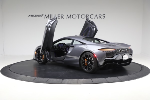 Used 2024 McLaren Artura Performance for sale $185,900 at Maserati of Westport in Westport CT 06880 16