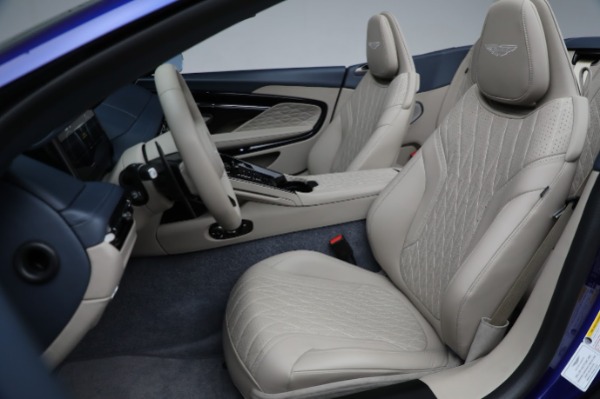 Used 2024 Aston Martin DB12 Volante for sale $289,900 at Maserati of Westport in Westport CT 06880 21