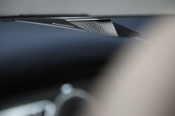 Used 2024 Aston Martin DB12 Volante for sale $289,900 at Maserati of Westport in Westport CT 06880 25