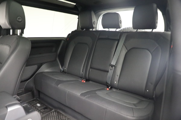 Used 2023 Land Rover Defender 90 X-Dynamic SE for sale Sold at Maserati of Westport in Westport CT 06880 17