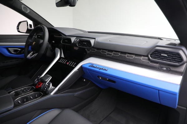 Used 2024 Lamborghini Urus S for sale Sold at Maserati of Westport in Westport CT 06880 20