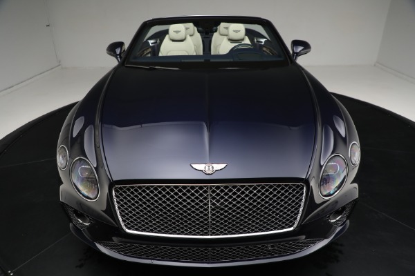 Used 2022 Bentley Continental GTC V8 for sale Sold at Maserati of Westport in Westport CT 06880 25