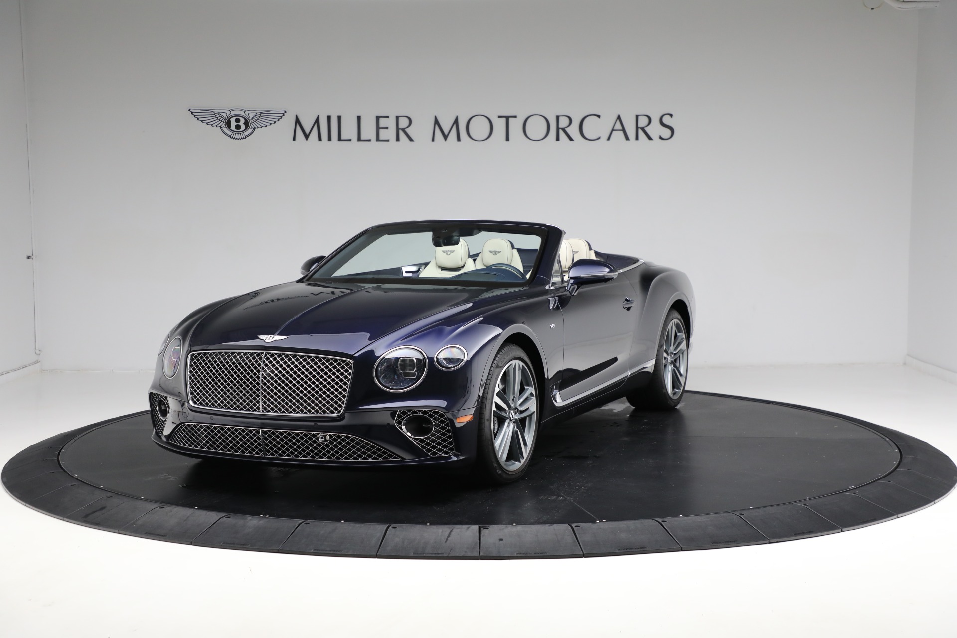 Used 2022 Bentley Continental GTC V8 for sale $239,900 at Maserati of Westport in Westport CT 06880 1