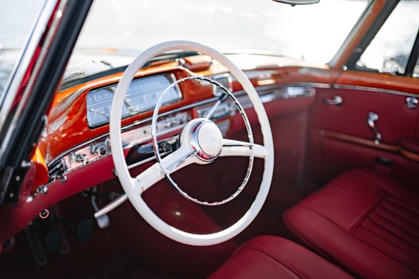 Used 1959 Mercedes-Benz 220 S Ponton Cabriolet for sale $199,900 at Maserati of Westport in Westport CT 06880 15