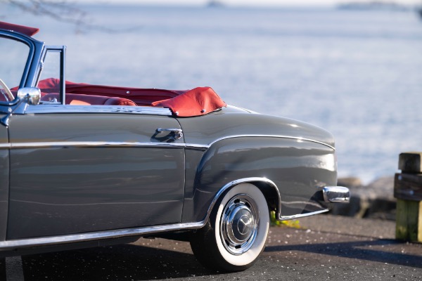 Used 1959 Mercedes-Benz 220 S Ponton Cabriolet for sale $199,900 at Maserati of Westport in Westport CT 06880 5