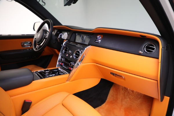 Used 2022 Rolls-Royce Cullinan for sale Sold at Maserati of Westport in Westport CT 06880 28