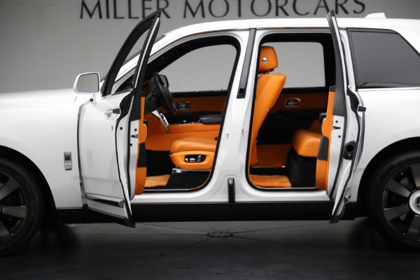 Used 2022 Rolls-Royce Cullinan for sale Sold at Maserati of Westport in Westport CT 06880 6