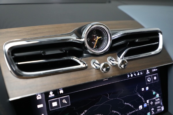 New 2024 Bentley Bentayga V8 for sale Sold at Maserati of Westport in Westport CT 06880 25