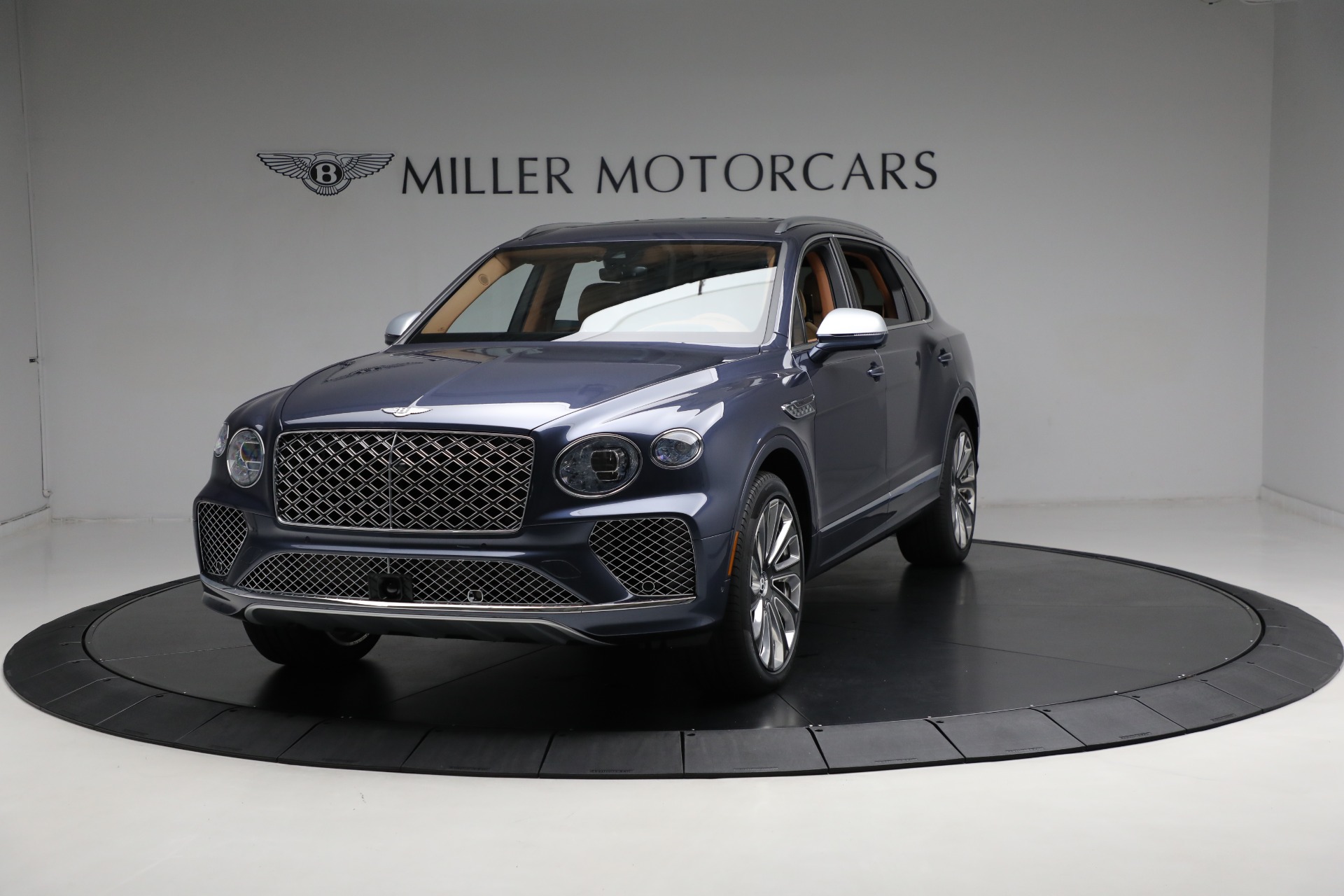 New 2024 Bentley Bentayga EWB Mulliner V8 for sale Sold at Maserati of Westport in Westport CT 06880 1