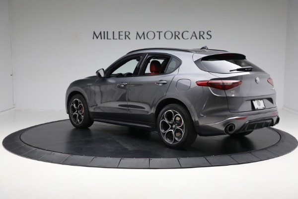 Used 2022 Alfa Romeo Stelvio Veloce for sale $31,900 at Maserati of Westport in Westport CT 06880 9