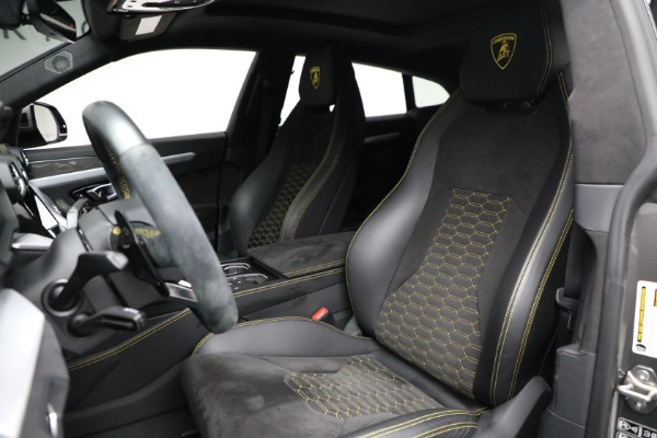 Used 2021 Lamborghini Urus for sale Sold at Maserati of Westport in Westport CT 06880 24