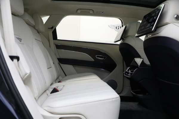 New 2024 Bentley Bentayga EWB V8 for sale $204,900 at Maserati of Westport in Westport CT 06880 26