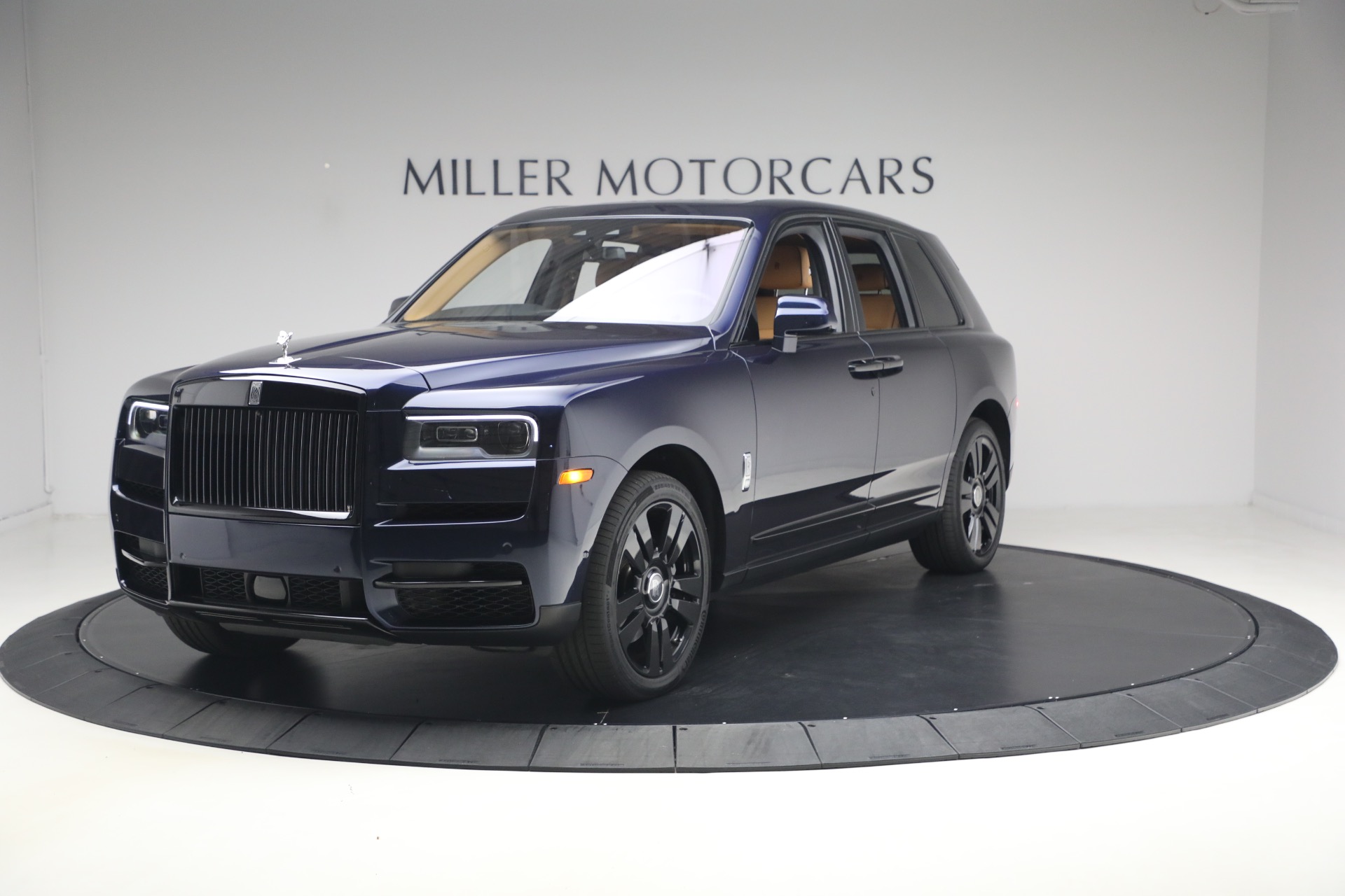 Used 2024 Rolls-Royce Cullinan for sale $329,900 at Maserati of Westport in Westport CT 06880 1