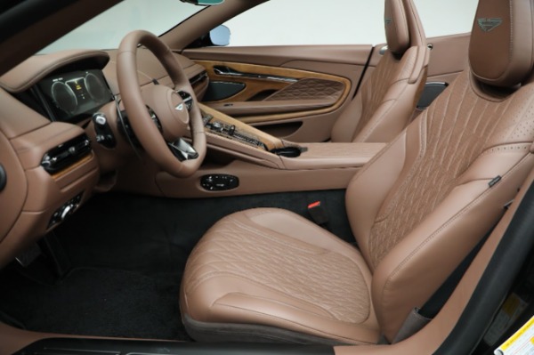Used 2024 Aston Martin DB12 Volante for sale $279,900 at Maserati of Westport in Westport CT 06880 20