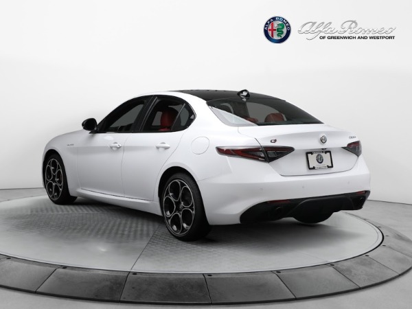 New 2024 Alfa Romeo Giulia Veloce for sale $56,710 at Maserati of Westport in Westport CT 06880 10