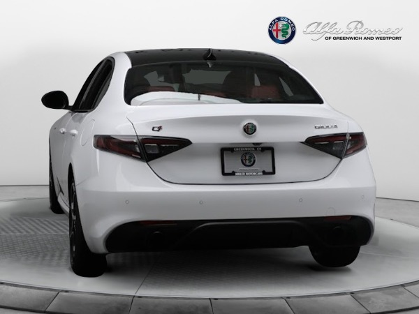 New 2024 Alfa Romeo Giulia Veloce for sale $56,710 at Maserati of Westport in Westport CT 06880 12