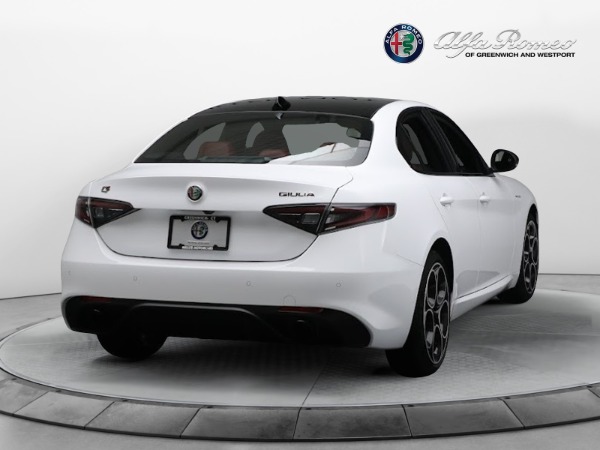 New 2024 Alfa Romeo Giulia Veloce for sale $56,710 at Maserati of Westport in Westport CT 06880 14