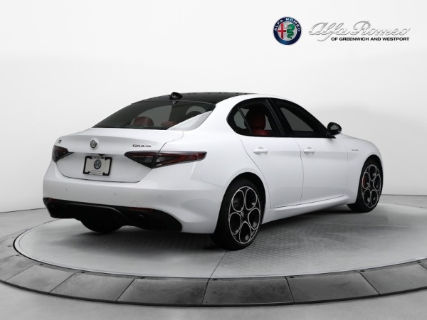 New 2024 Alfa Romeo Giulia Veloce for sale $56,710 at Maserati of Westport in Westport CT 06880 15