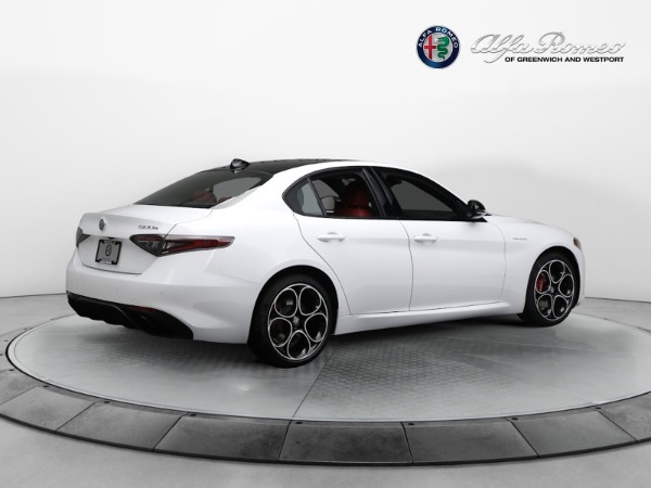 New 2024 Alfa Romeo Giulia Veloce for sale $56,710 at Maserati of Westport in Westport CT 06880 16