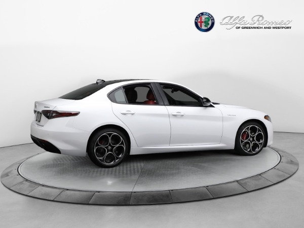 New 2024 Alfa Romeo Giulia Veloce for sale $56,710 at Maserati of Westport in Westport CT 06880 17