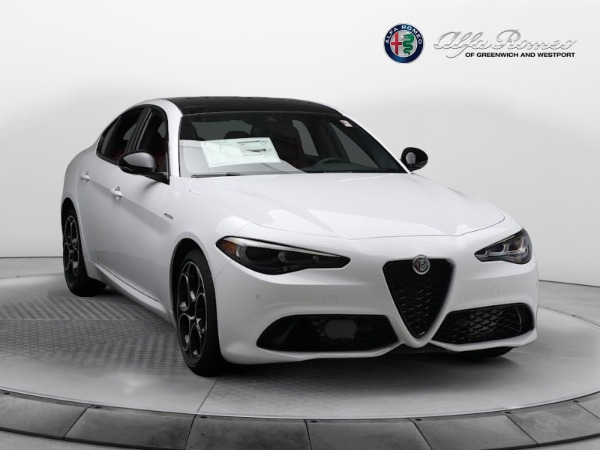 New 2024 Alfa Romeo Giulia Veloce for sale $56,710 at Maserati of Westport in Westport CT 06880 24