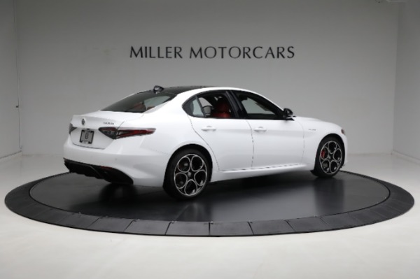 New 2024 Alfa Romeo Giulia Veloce for sale Sold at Maserati of Westport in Westport CT 06880 17