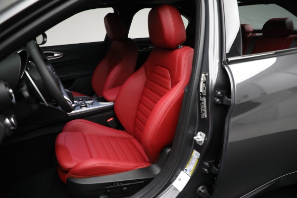 New 2024 Alfa Romeo Giulia Veloce for sale Sold at Maserati of Westport in Westport CT 06880 27