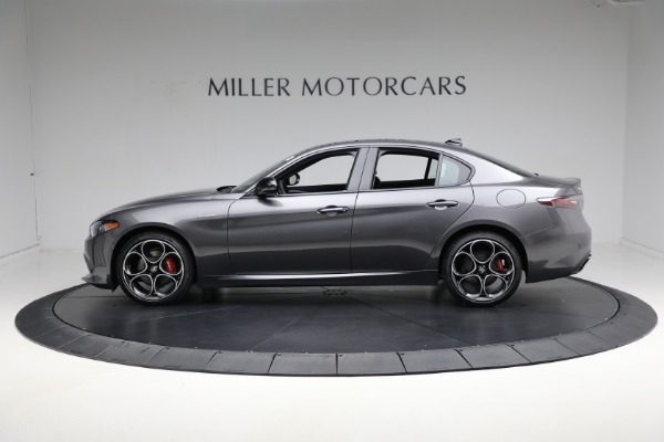 New 2024 Alfa Romeo Giulia Veloce for sale $57,370 at Maserati of Westport in Westport CT 06880 7