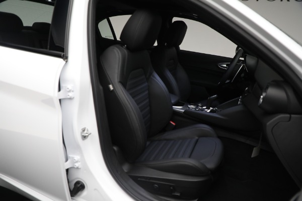 New 2024 Alfa Romeo Giulia Veloce for sale Sold at Maserati of Westport in Westport CT 06880 27