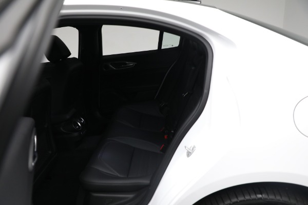 New 2024 Alfa Romeo Giulia Veloce for sale Sold at Maserati of Westport in Westport CT 06880 28