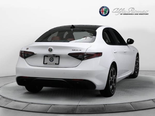 New 2024 Alfa Romeo Giulia Veloce for sale $56,710 at Maserati of Westport in Westport CT 06880 13