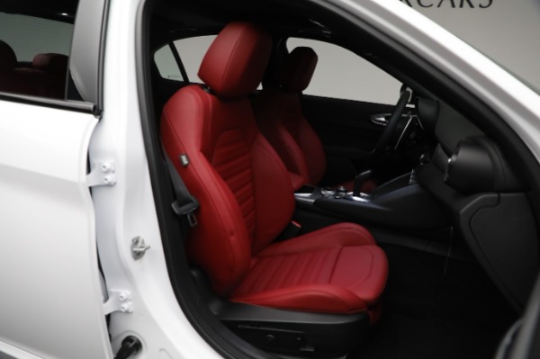 New 2024 Alfa Romeo Giulia Veloce for sale Sold at Maserati of Westport in Westport CT 06880 28