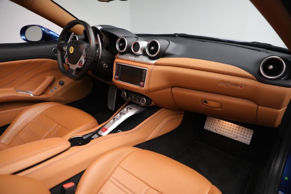 Used 2016 Ferrari California T for sale Sold at Maserati of Westport in Westport CT 06880 23