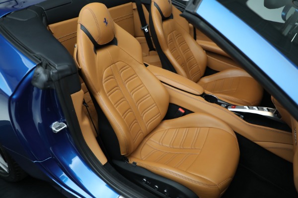 Used 2016 Ferrari California T for sale Sold at Maserati of Westport in Westport CT 06880 25