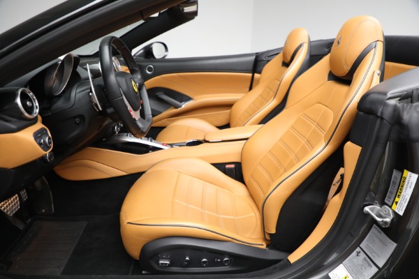 Used 2015 Ferrari California T for sale $142,900 at Maserati of Westport in Westport CT 06880 20