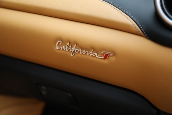 Used 2015 Ferrari California T for sale $142,900 at Maserati of Westport in Westport CT 06880 27